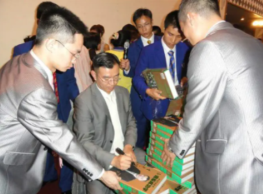 成功学演讲销售